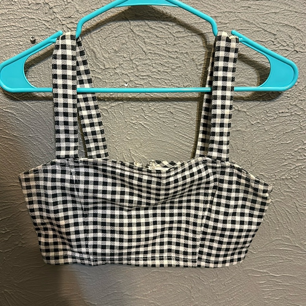 cropped tank top